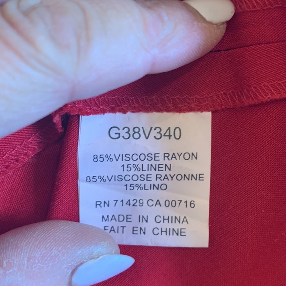 Red Dress-elegant and willowy - Picture 3 of 5